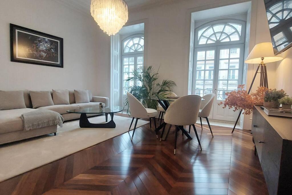 Dream On - Clerigos Tower Appartement Porto Buitenkant foto